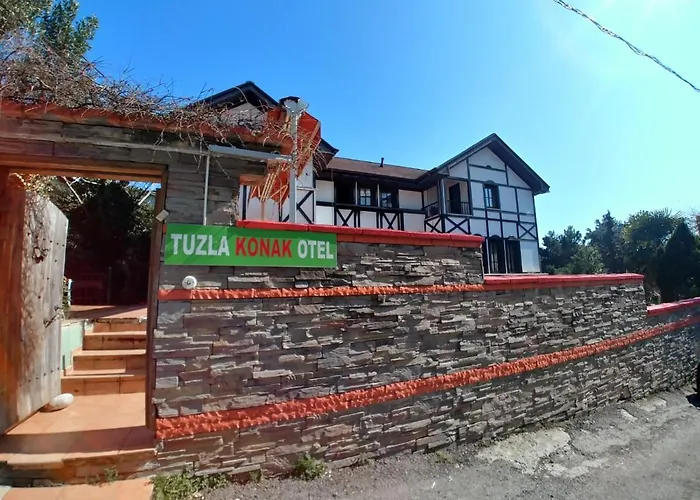 Tuzla מלון *