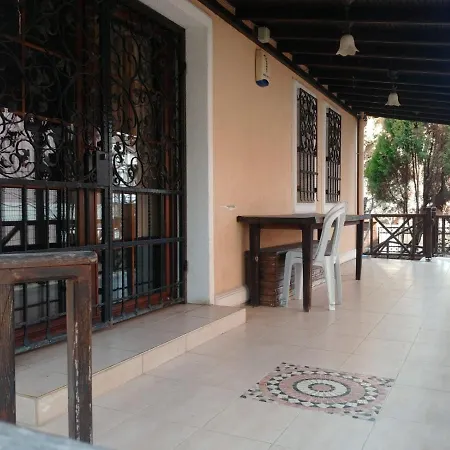 Tuzla מלון *